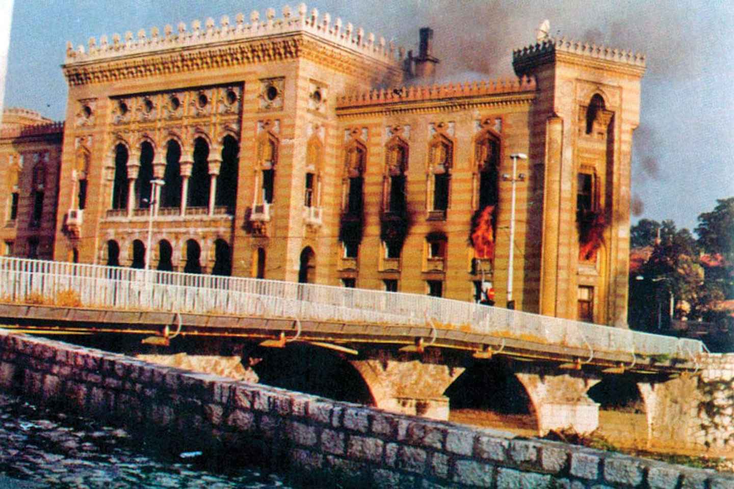 Sarajevo: A Siege Story - The Tunnel of Hope Experience