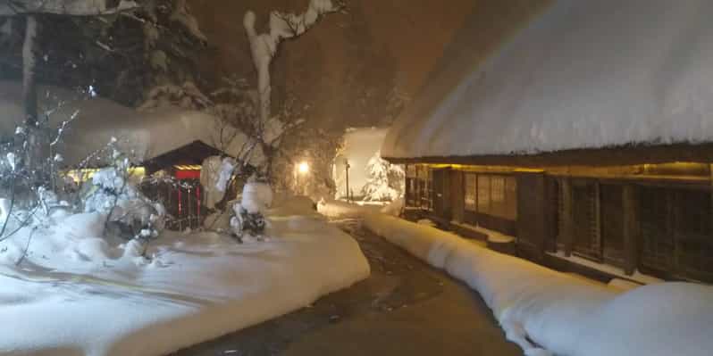 大阪発 京都 白川郷 富士山 4日間 ガイド付きツアー Getyourguide