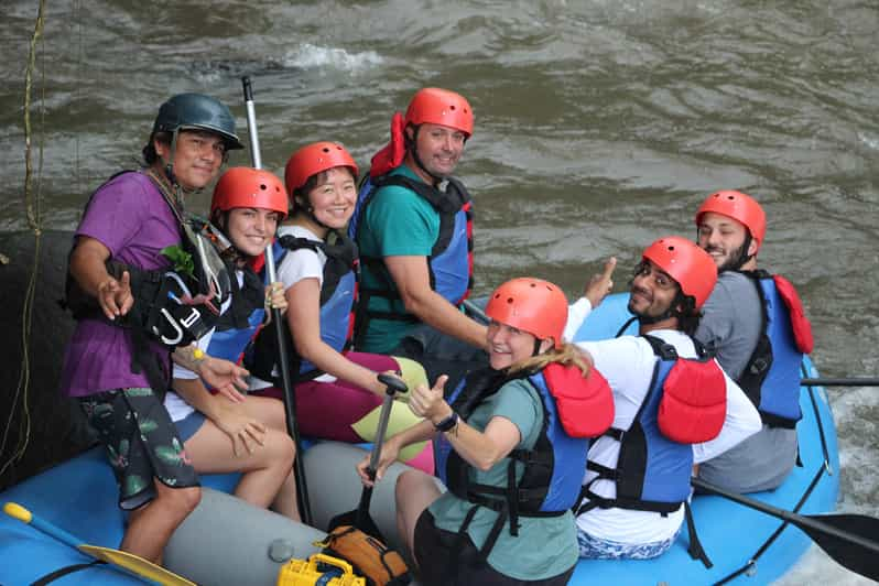 Von La Fortuna Aus Rafting Auf Dem Balsa Fluss Und Ein Authentisches