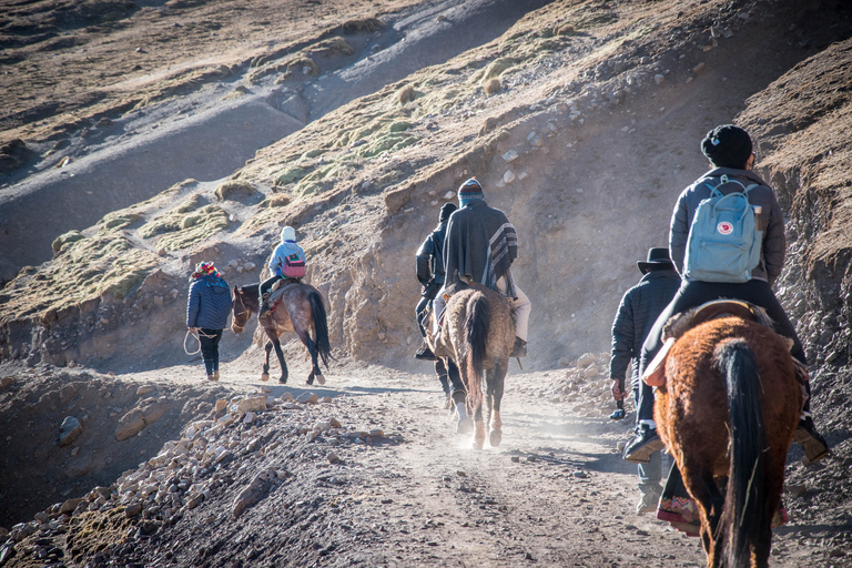 From Cusco: Vinicunca Rainbow Mountain Hike and Tour