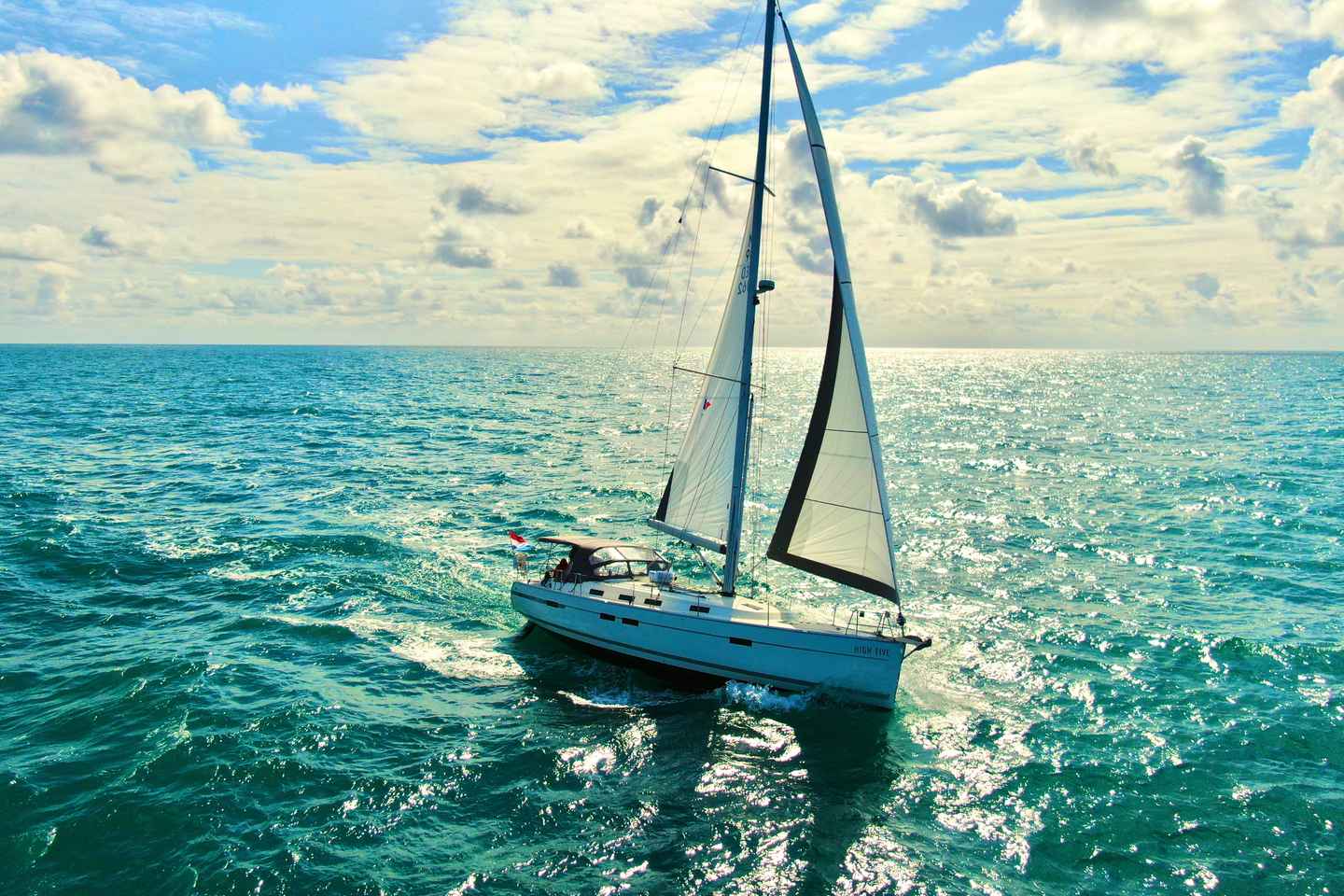 Maddalena Archipelago: Island-Hopping Sailing Tour and Lunch