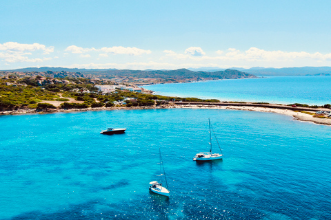 Maddalena Archipelago: Island-Hopping Sailing Tour and Lunch 14 m Standard Yacht departure from Palau
