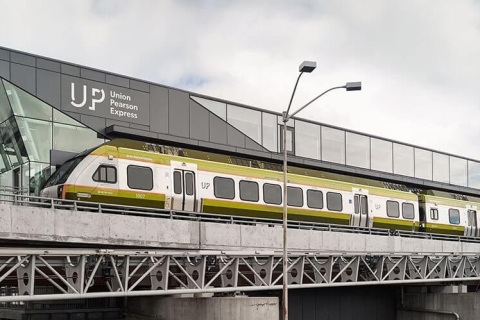 Toronto : transfert en train express vers/depuis l'aéroport PearsonAller simple de la gare Union à l'aéroport Pearson