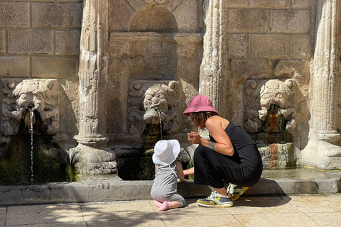 Desde Elounda: viaje privado al oeste de Creta y al veneciano RethymnoLimusina 3 plazas Premium