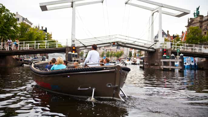 Haarlem: Open-Boat Canal Tour in the Historical City Center