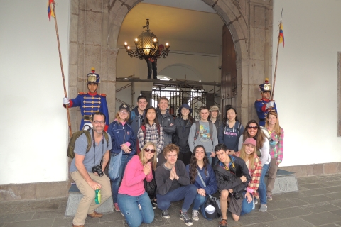 Quito: Prywatna wycieczka po mieście i wizyta w Muzeum Intiñam w / Transfer