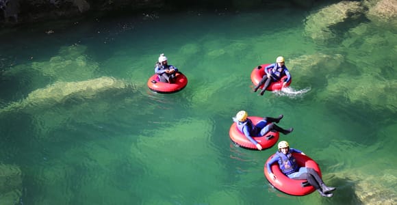 Von Split aus: River Tubing auf dem Fluss Cetina Von Split aus: River Tubing auf dem Fluss Cetina