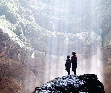 Yogyakarta: Jomblang Cave and Timang Beach Day Tour