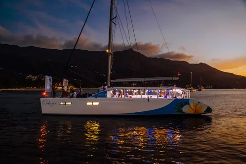 Au départ de Mahé : Croisière au coucher du soleil aux Seychelles avec transferts à l'hôtel