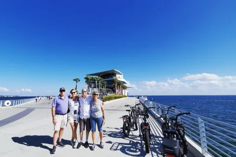 St. Petersburg, FL: Sightseeing & Murals Electric Bike Tour