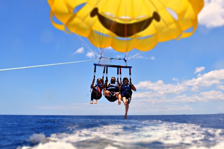Oahu: Waikiki ParasailingDoświadczenie w parasailingu na wysokości 800 stóp Waikiki