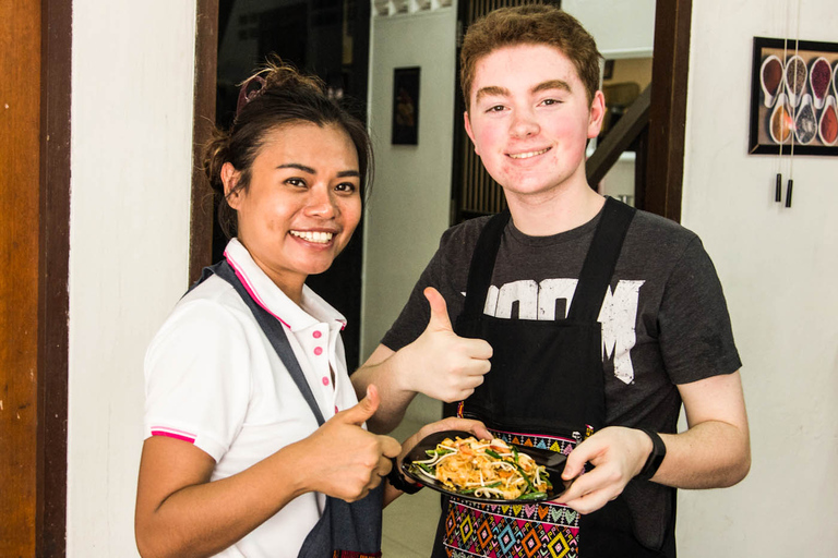 Bangkok: aula de culinária tailandesa e excursão ao mercado Onnuch