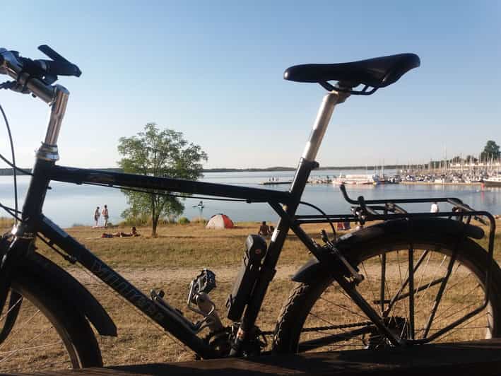From Markkleeberg: Stadthafen and Auen Lake Cycling Tour