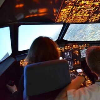 Stuttgart: 1-Hour Airbus A320 Flight Simulator Private Tour