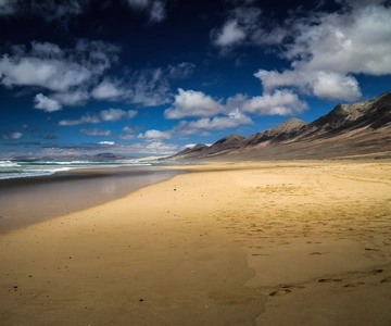 Fuerteventura: Cofete Beach and "Villa Winter" VIP Tour