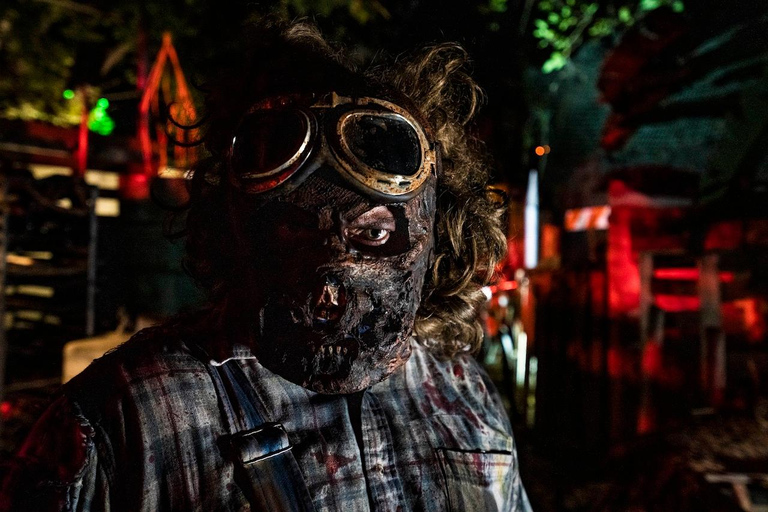 SeaWorld Orlando: Howl-O-Scream Park Entry Ticket Howl-O-Scream: Any Night Ticket (Min. 2 Guests)