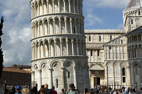 Florence en Pisa vanuit de cruisehaven van Livorno