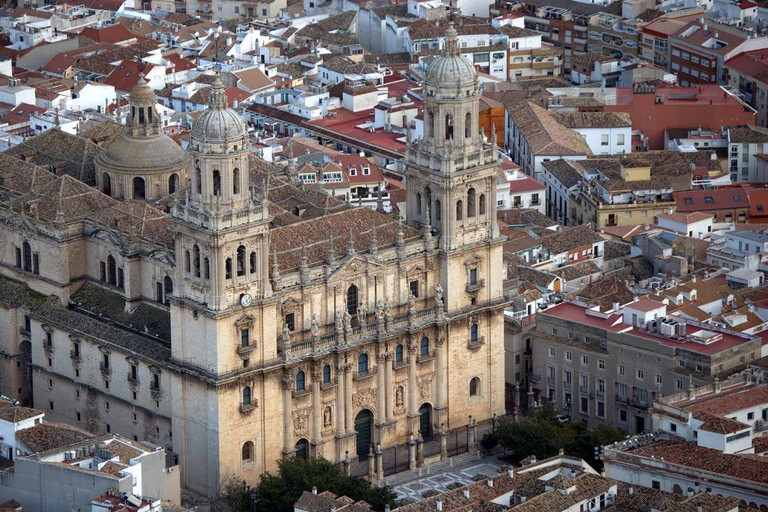 Oleotourism and Monumental Cities