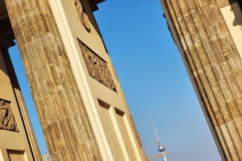 Berlin : porte de Brandebourg et quartier du gouvernement, jeu intégré à l'application