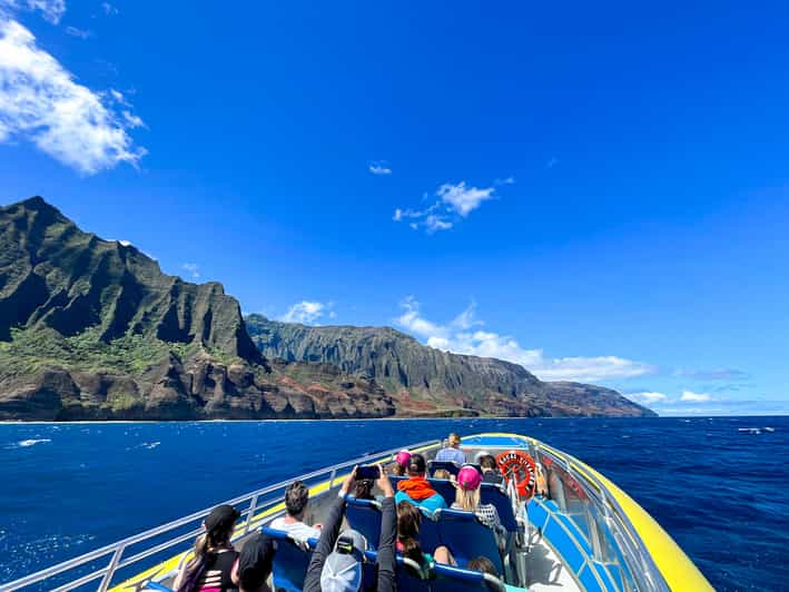 Kauai Na Pali Coast Sightseeing Boat Tour Mit Snacks Getyourguide