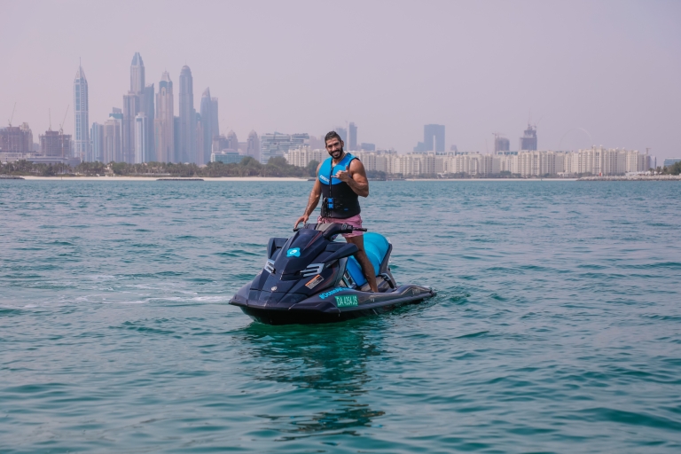 Dubaj: Pustynne safari na wielbłądzie i skuter wodnyTylko 30-minutowa jazda skuterem wodnym