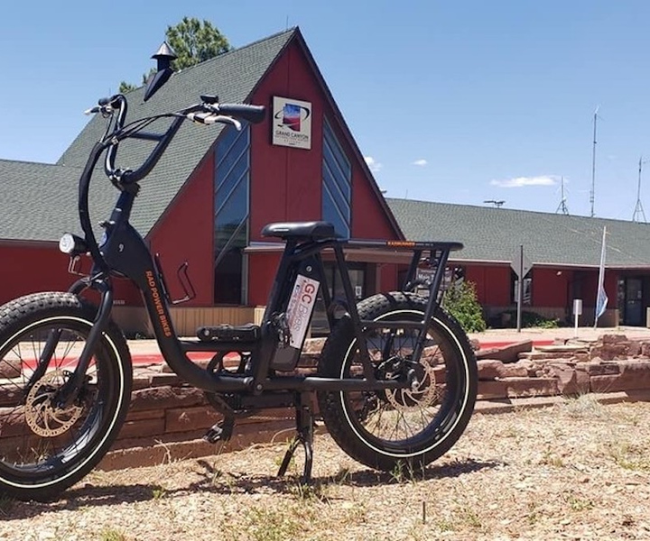 Tusayan: Grand Canyon E-bike Rental, Smartphone Guide & Food