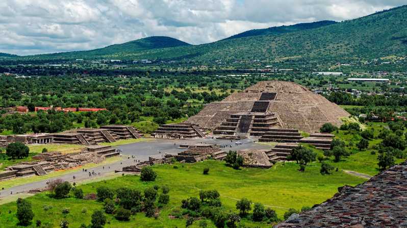 Pirámides de Teotihuacán: billete sin cola