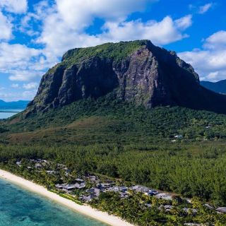 Le Morne Brabant Guided Hiking Tour with Transfers (pickup)