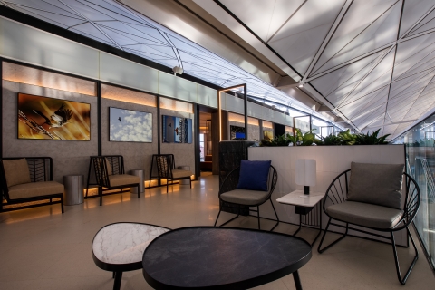 HKG Hong Kong International Airport: Premium Lounge-toegangGate 60: Plaza Premium - 6 uur