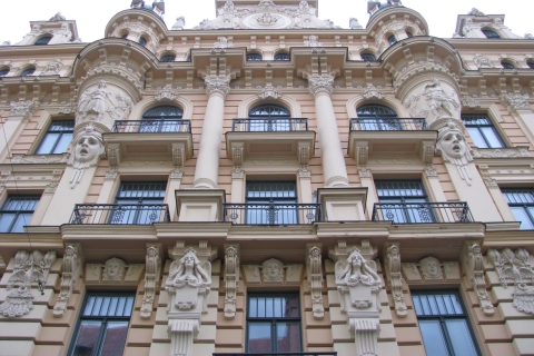 Riga: Recorrido a pie de 2 horas por la historia del Art NouveauViaje en grupo - Invierno