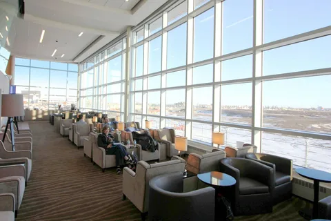 Edmonton International Airport (YEG): Premium Lounge Entry