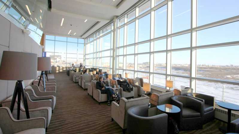 Aéroport international d'Edmonton (YEG) : entrée au salon Premium
