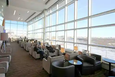 Edmonton International Airport (YEG): Premium Lounge Entry