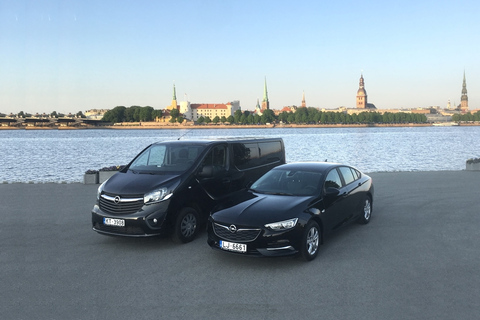 De Riga: transfert privé à Tallinn avec visiteVoiture privée