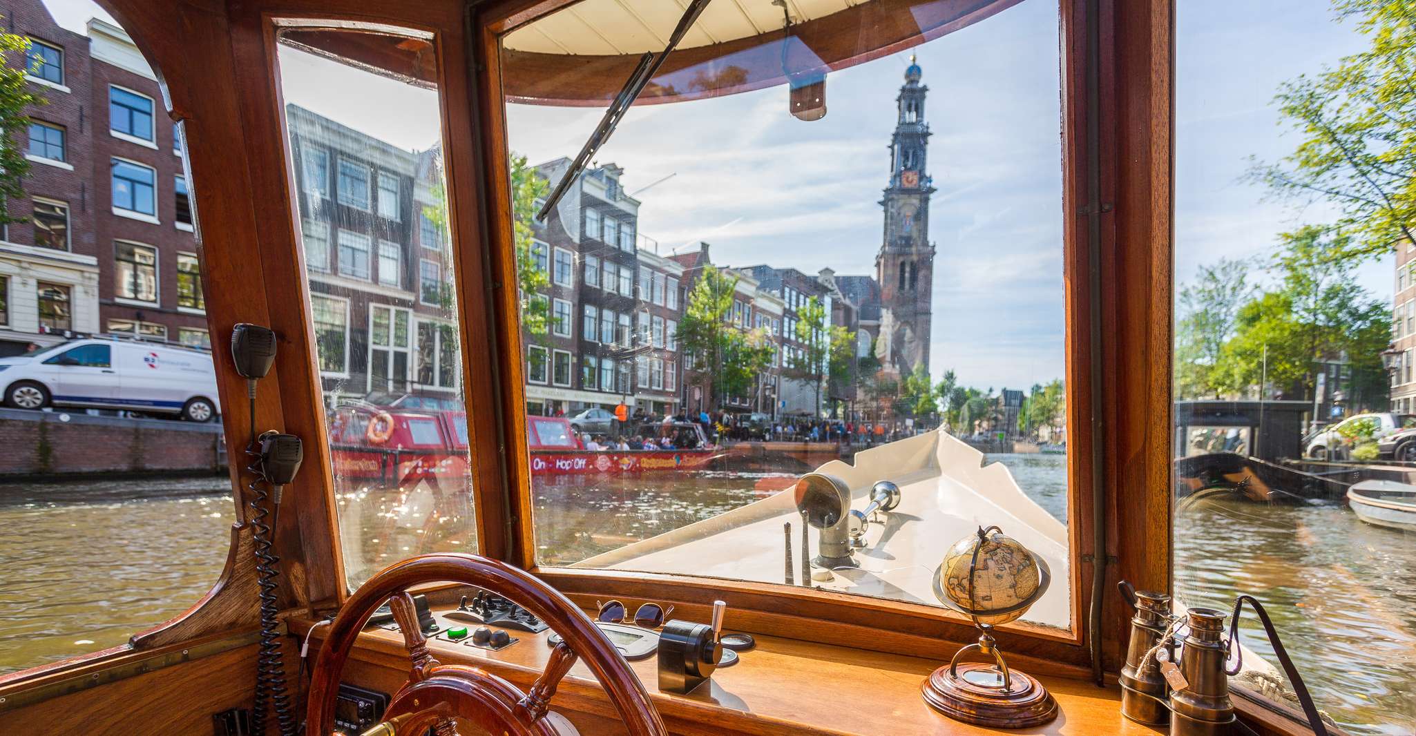 Amsterdam, Classic Boat Cruise with Cheese & Wine Option - Housity