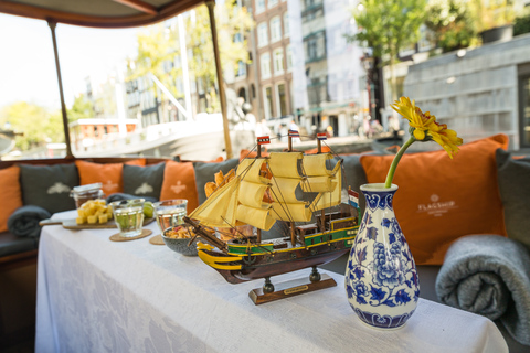 Amsterdam: Classic Boat Cruise with Cheese &amp; Wine Option