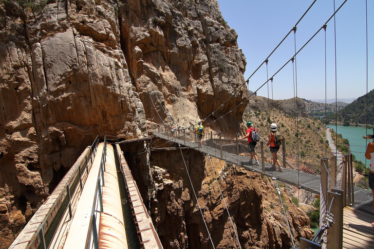 Von Malaga aus: Caminito del Rey und Schwimmen im See Private Tour