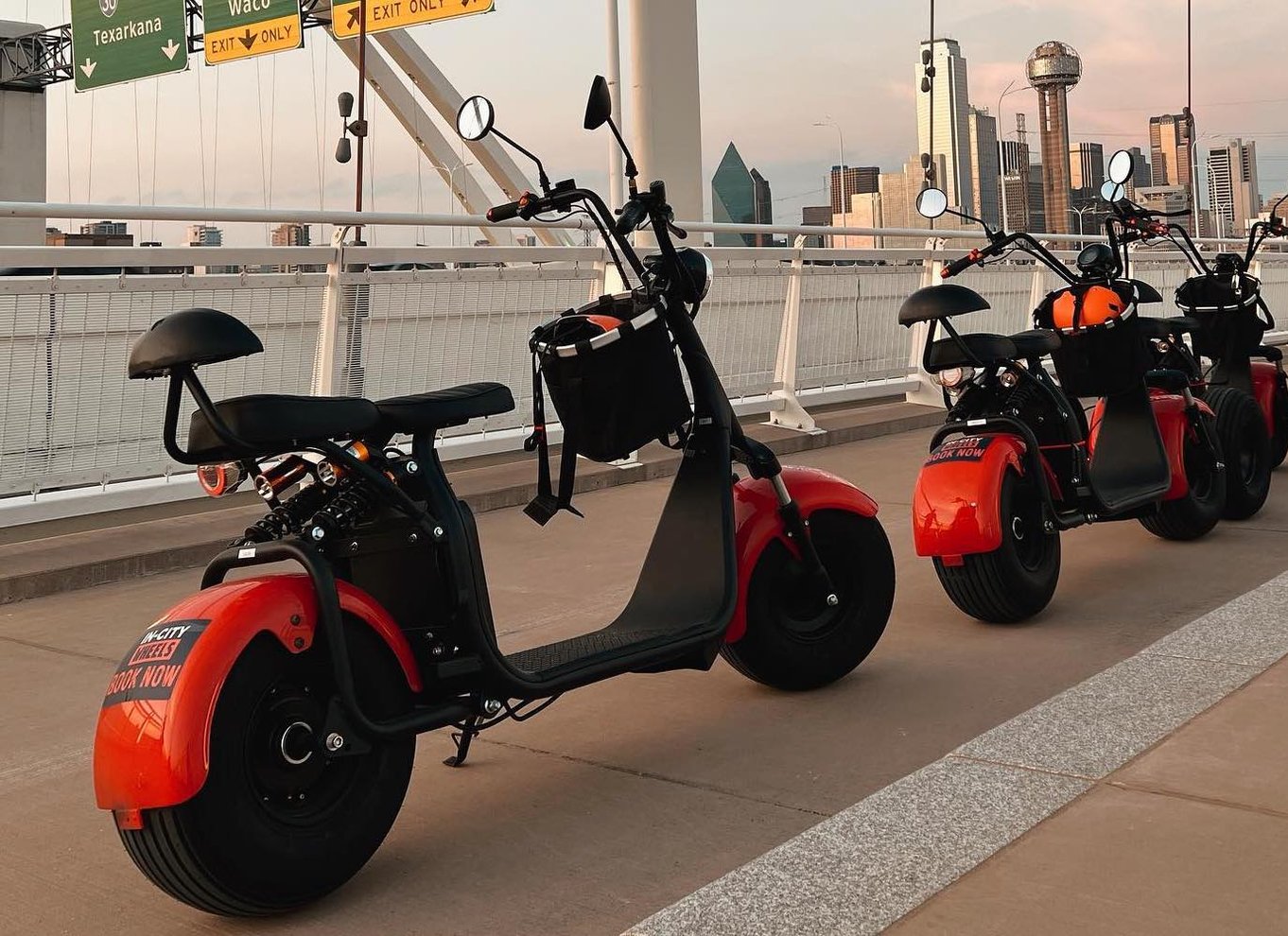 Dallas: Sunset Fat Tire E-Scooter guidet tur