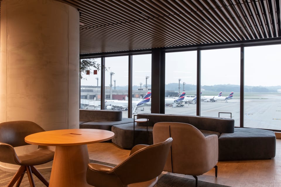 São Paulo (GRU) Airport, Plaza Premium Lounge Entry - Housity