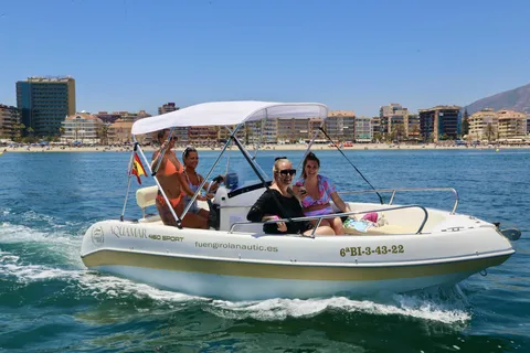 Fuengirola: bootverhuur van 1 tot 4 uur - geen vaarbewijs nodig