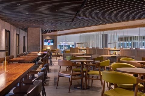 Kuala Lumpur International Airport: Premium Lounge Entry 6-Hour Plaza Premium First Lounge Use