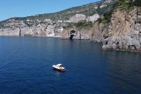 Capri tour with the iconique Gozzo Sorrentinoexclusive private tour around the Blue Island