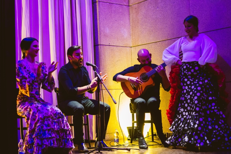 Valencia: Flamenco-Show im La Linterna mit Getränk