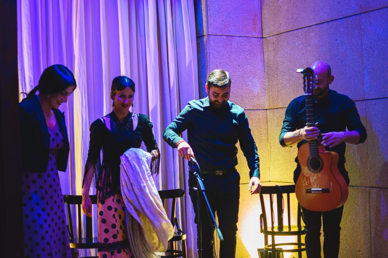 Valencia: Flamenco-Show im La Linterna mit Getränk