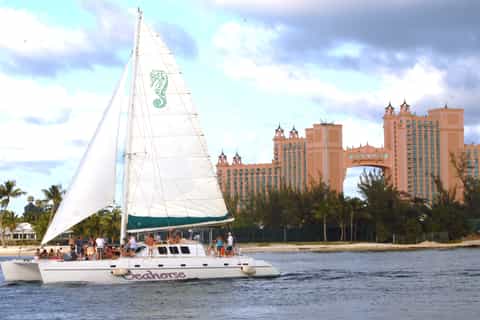 Nassau: Catamaran Sail and Snorkel Tour