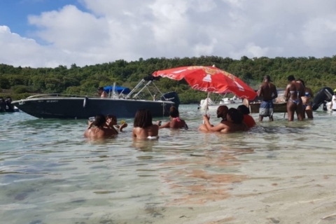 Le Robert : Excursion en bateau privé à la baie du Robert avec liqueurs