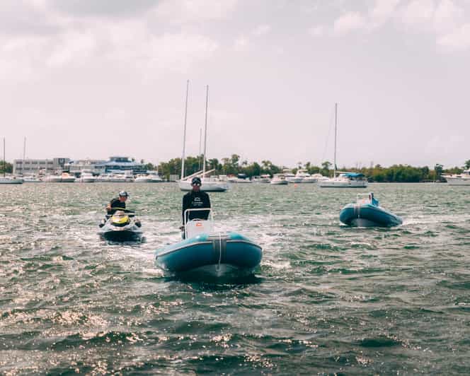 Salinas minicrucero en barco por los cayos marinos de la costa sur