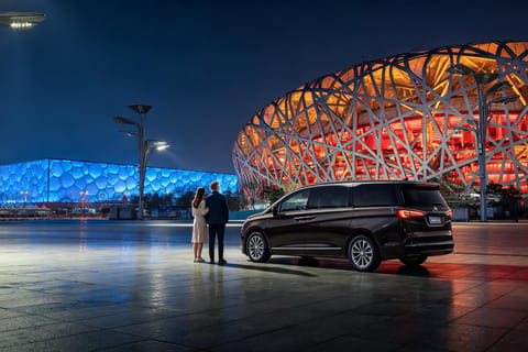 Beijing Night Tour: Iconic City Highlights by 7-Seater Van