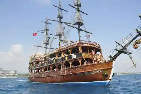 City of Side: Side & Caretta Bay Boat Trip w/ Lunch & Drinks