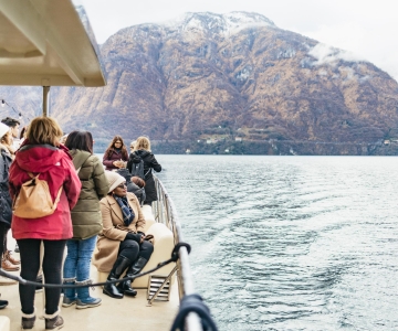 De Milão: Lago de Como e Bellagio em um cruzeiro guiado de luxo